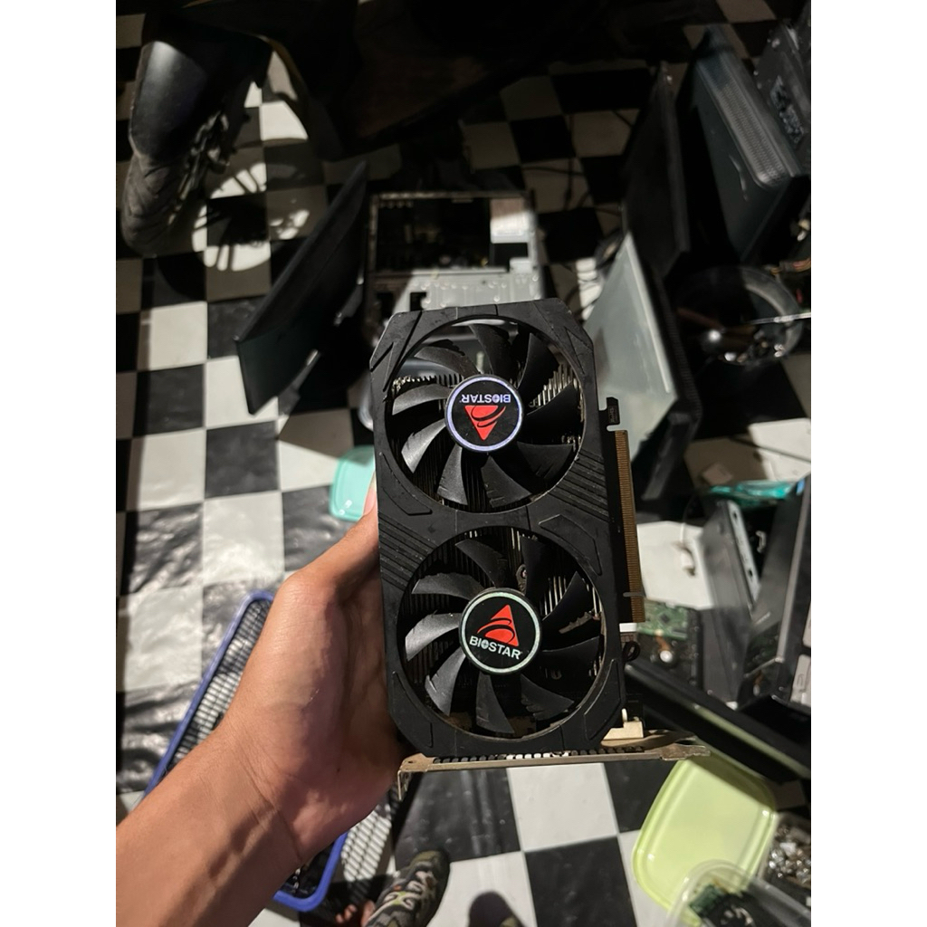 VGA BIOSTAR RX 560 bekas normal