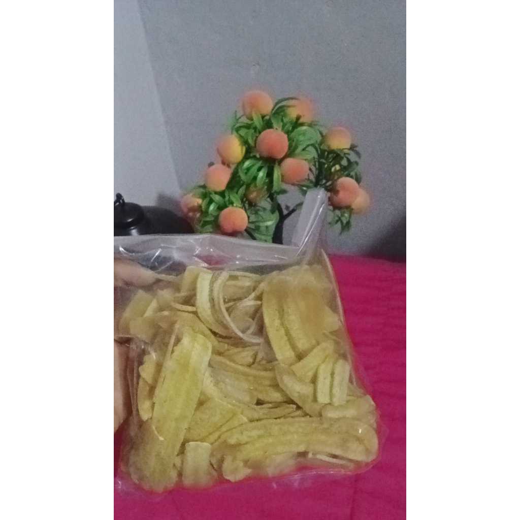 

TERMURAH!!!Keripik pisang asin gurih dan renyah berat 250 gram