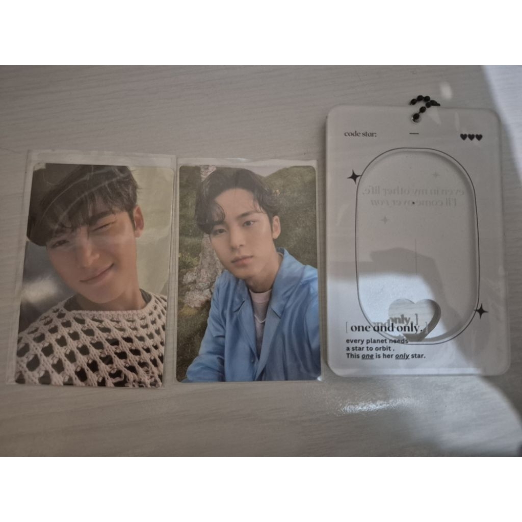 (READY STOCK) SEVENTEEN PHOTOCARD MINGYU ATTACA & SECTOR 17, PHOTOCARD HOLDER