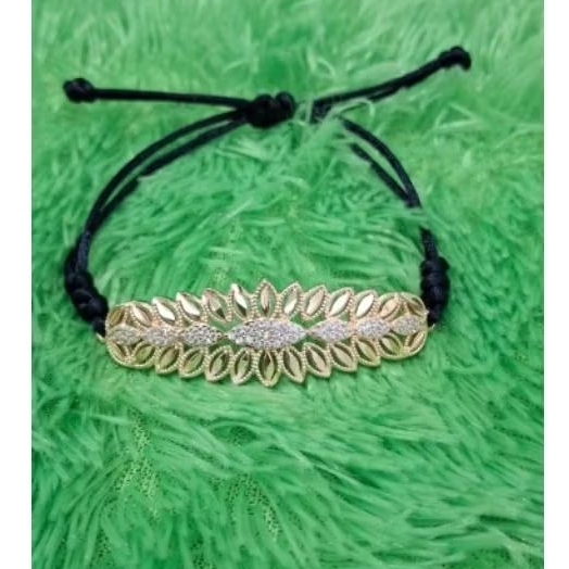 Gelang Tali Hitam Bunga Panjang Titanium