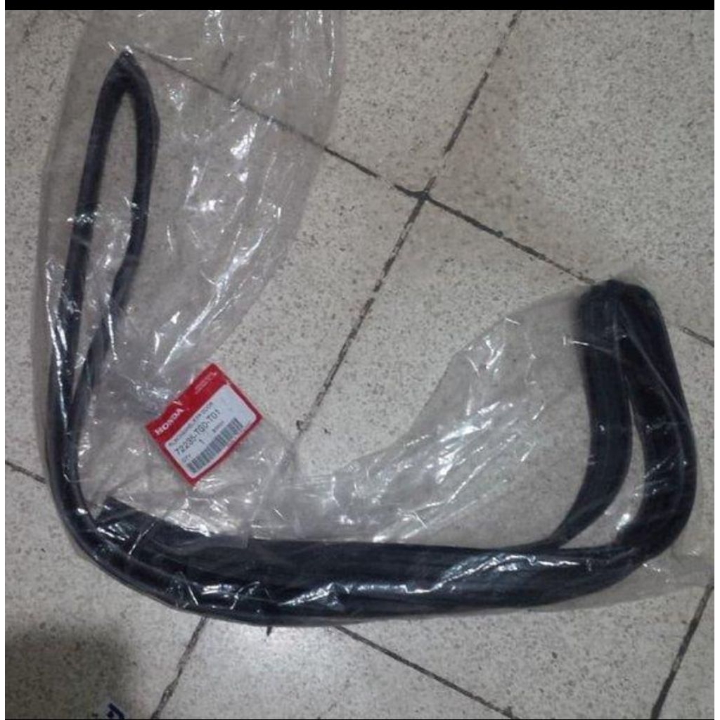 karet run Chanel karet kaca jazz ge8 2008-2013 original