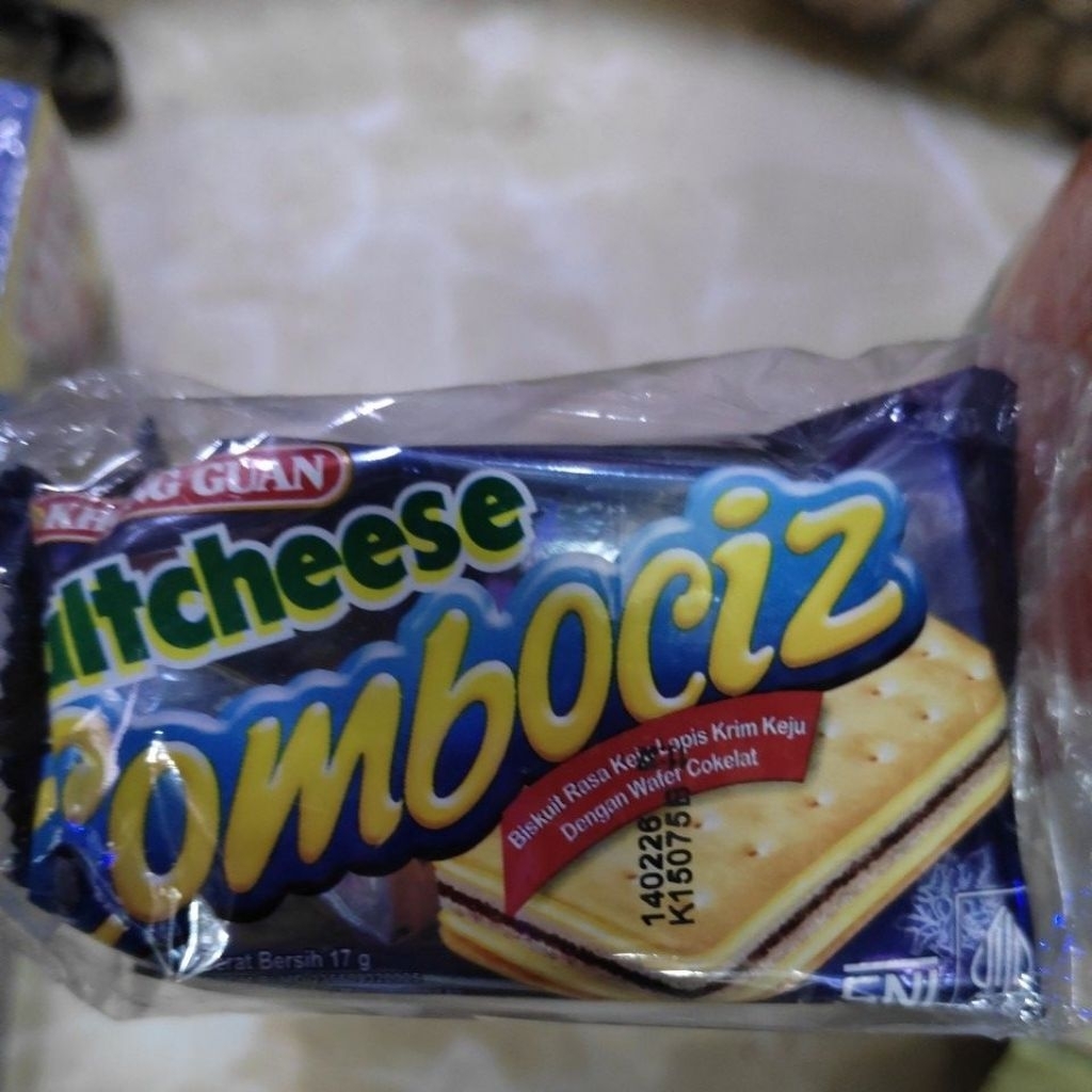 

COMBOCIZ SALTCHESSE 17 GRAM ( 1 PAK ) ISI 10 PCS@17 GRAM