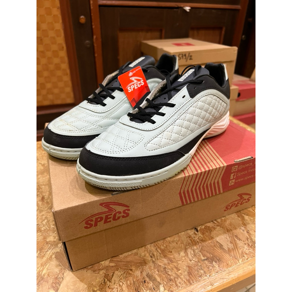 Sepatu Futsal Specs Metasala Deviate