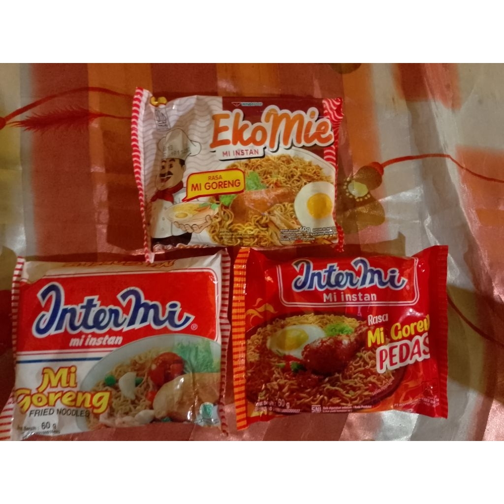 

20pcs mie instan termurah 3in one (ekomie,intermie original,intermie pedas)