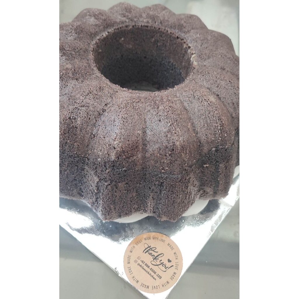 

BOLU KETAN HITAM KEJU LUMER LOYANG 22CM