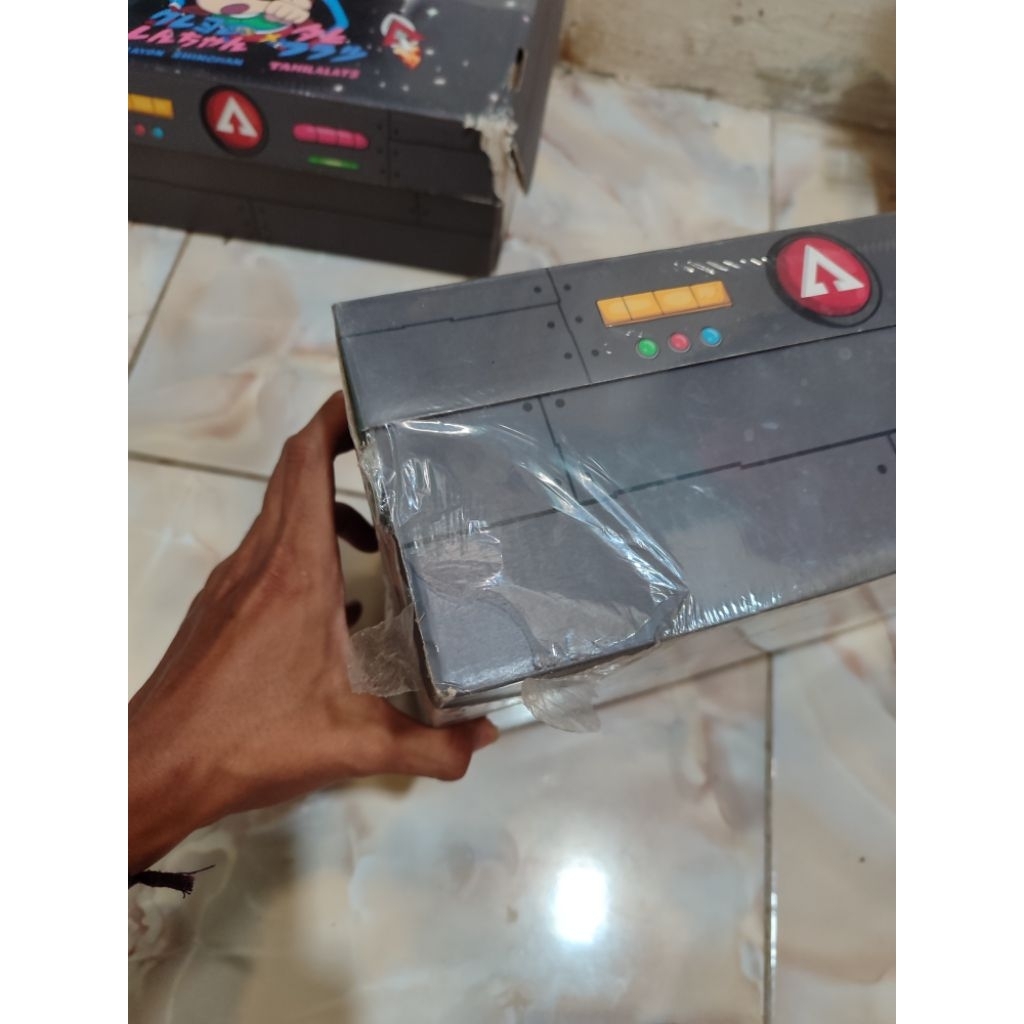 aerostreet x sinchan new size 41