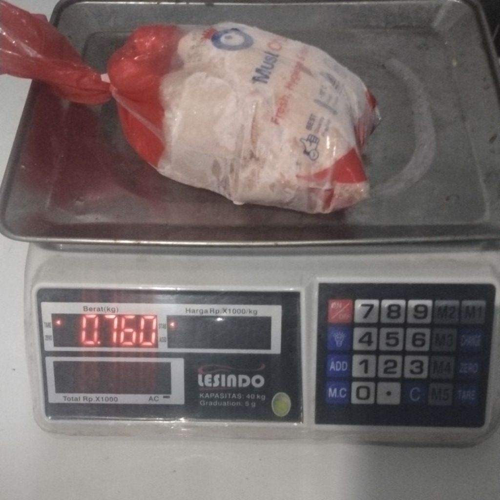 

AYAM KARKAS BROILER FRZ UK 700-790GR gratis potong 4 ( reqwest.)