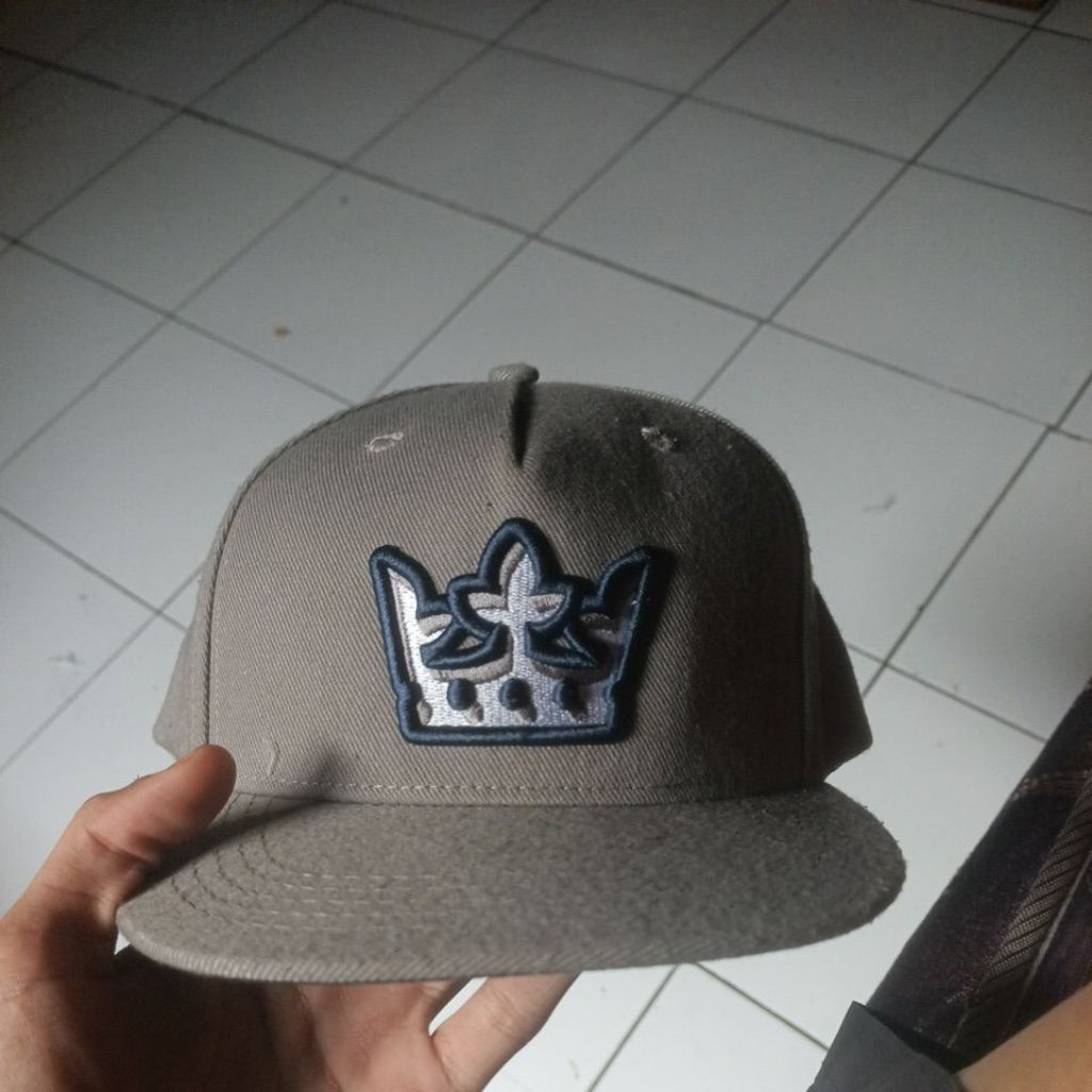 Topi 17SEVEN original