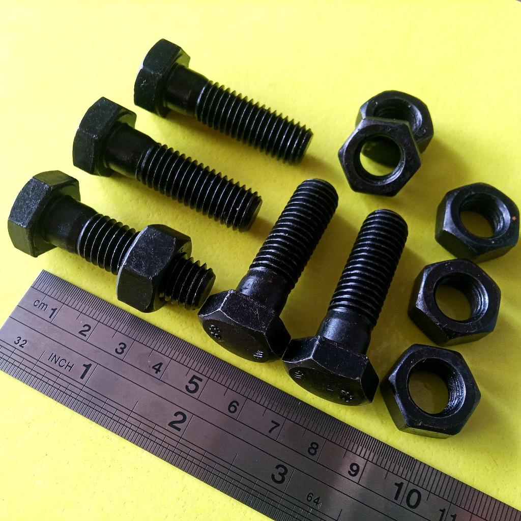 BAUT BAJA HTB 8.8 M8 X 40 HALF DRAT / BAUT BAJA M8 X 40 HITAM / BAUT 13 KUNCI 13 / BAUD HALF DRAT 13