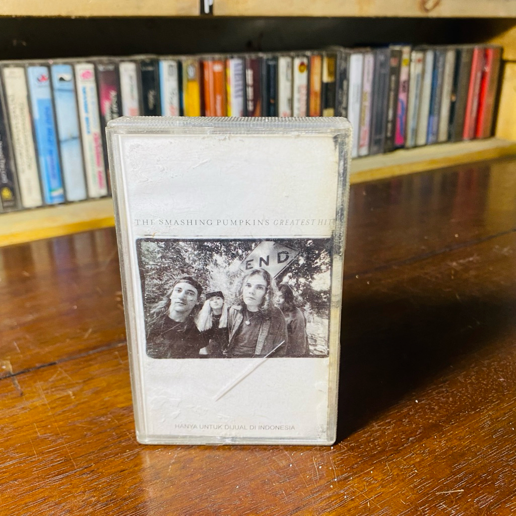 KASET PITA THE SMASHING PUMPKINS GREATEST HITS ( ROTTEN APPLES)
