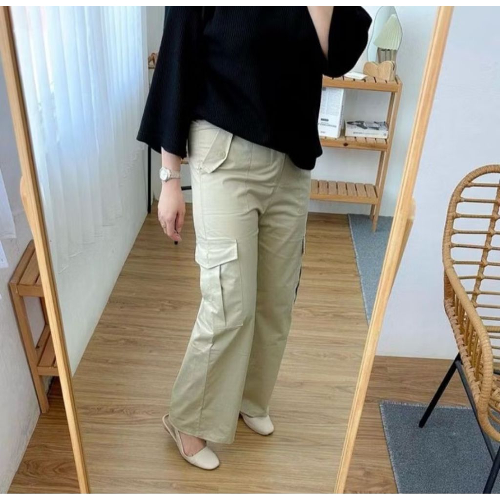Celana Cargo Wanita Naik Gunung Hiking Highwaist Saku 4 Olahraga - Celana cargo wanita korea style -