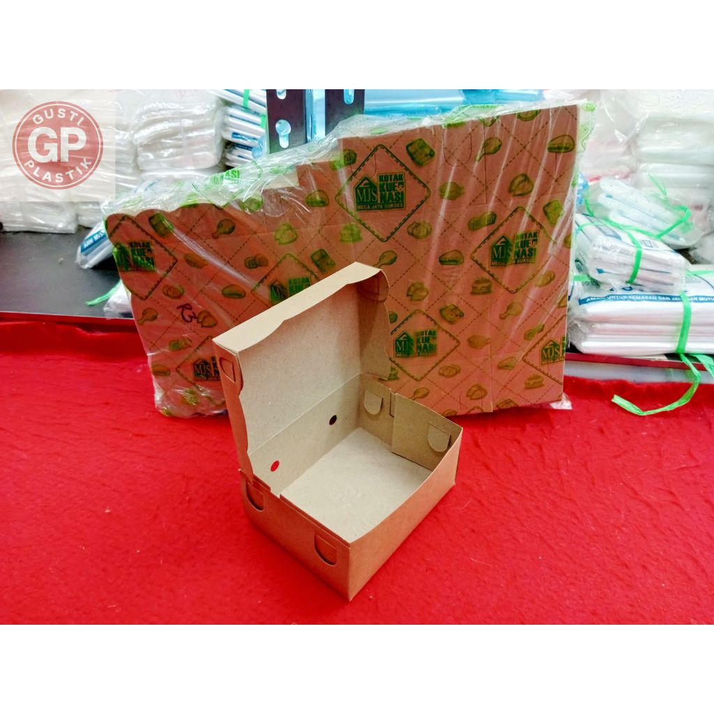 

Kotak Snack R3 Polos Coklat | Box Makanan Kecil | Kemasan Kue/Jajanan