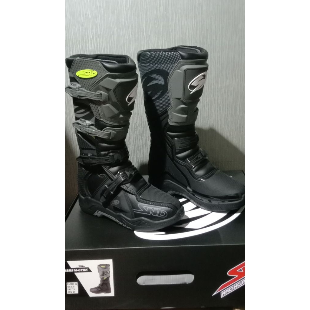 SEPATU CROSS MERK SND NEW TAHUN 2026