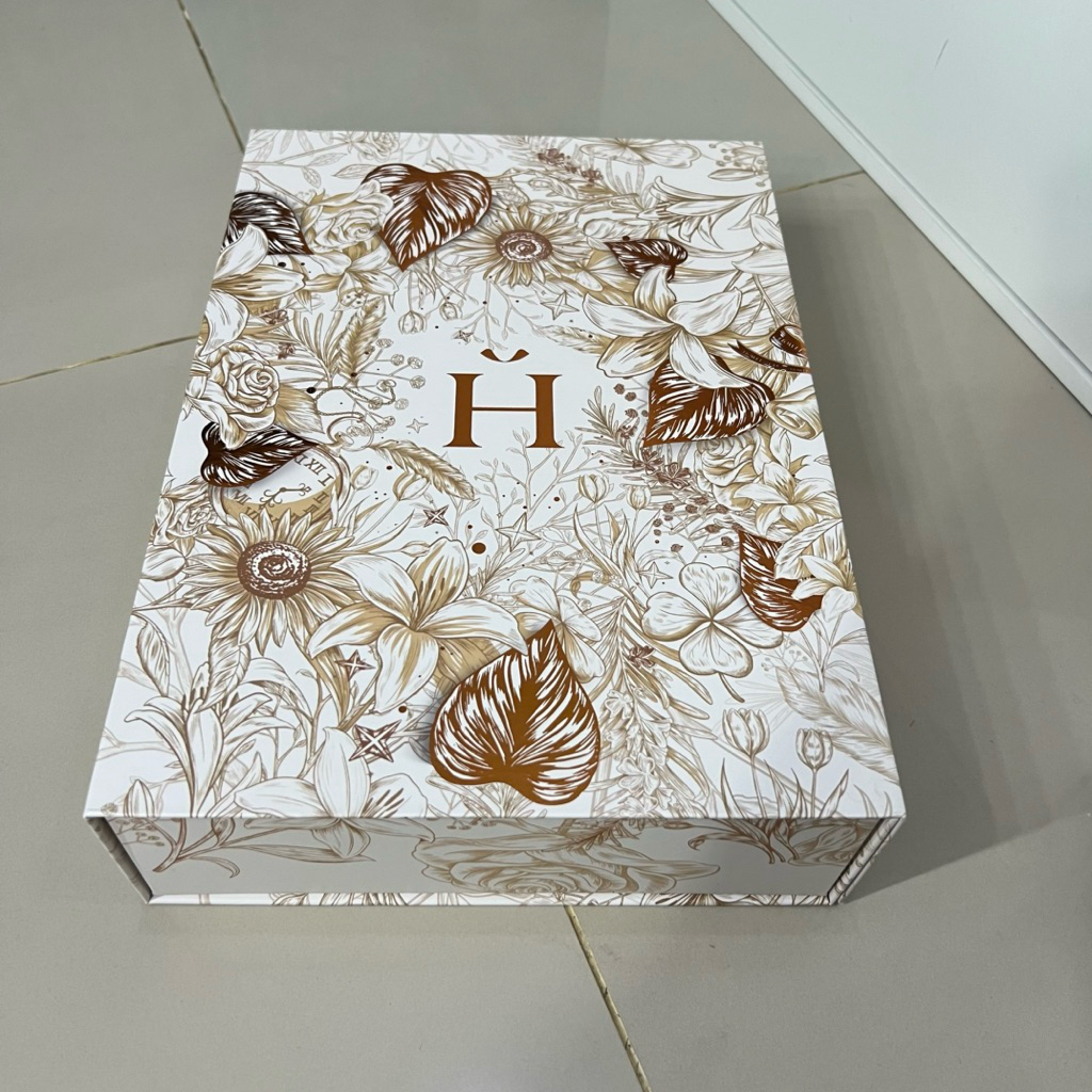 

Howel Large Gift Box & Paper Bag / Hampers / Kotak Kado / Storage Box