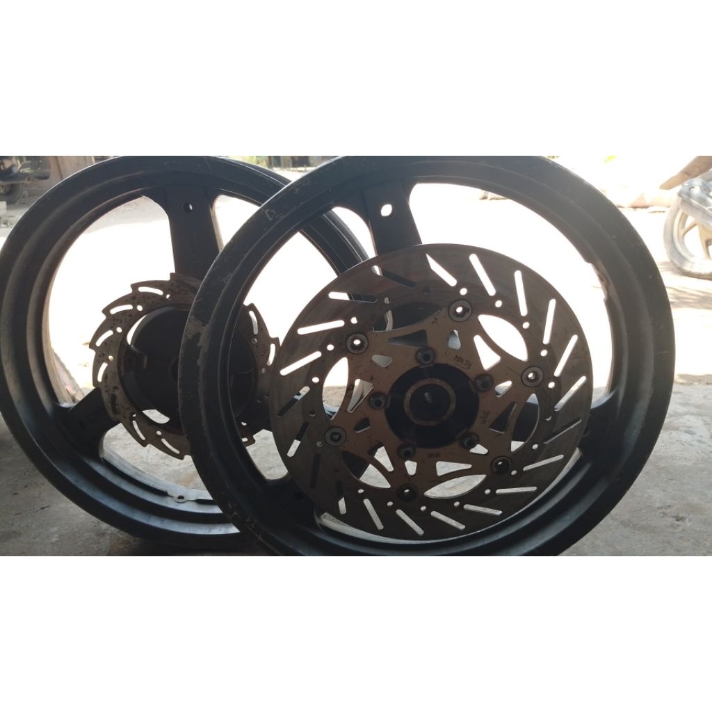 velg Axio scorpio palang 3 tapak lebar