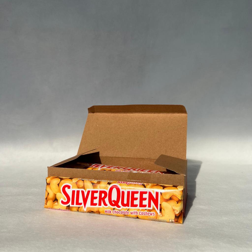 

[TERMURAH]SILVER QUEEN Milk Chocolate with Cashews 55 gram 1Pcs