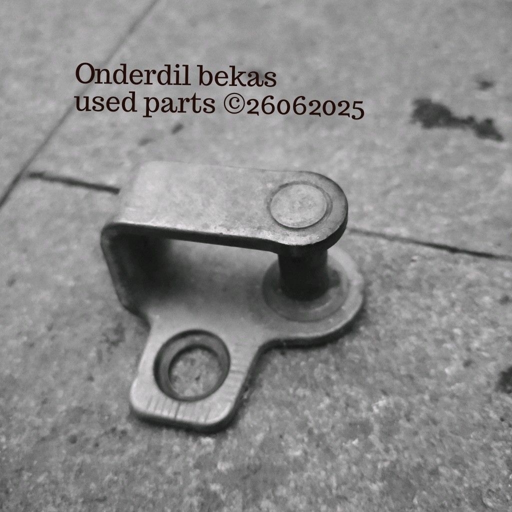 door striker Mercedes Benz A140 w168