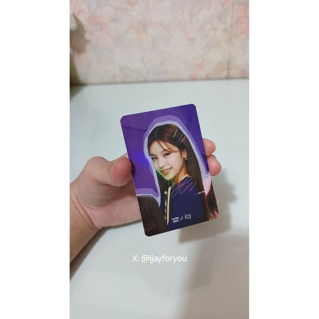 ITZY YEJI ULTRAMILK PHOTOCARD