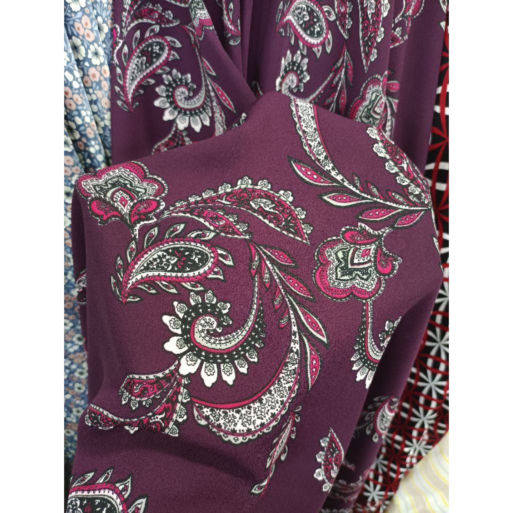 Kain Ceruti zara motif - kain ceruty zara crepe - kain ceruty zara crepe motif ular - kain zara prem