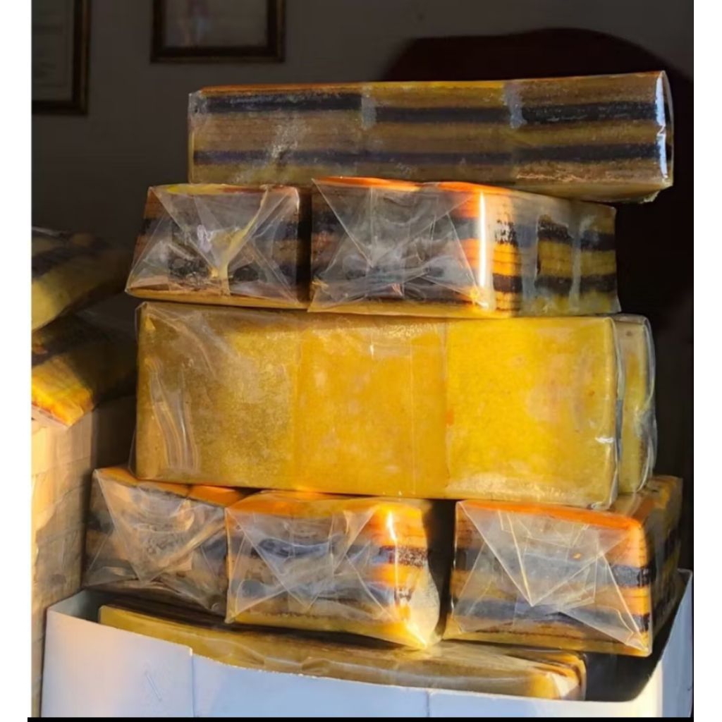 

POTONGAN KECIL LAPIS ANGGREK ALWAYS READY