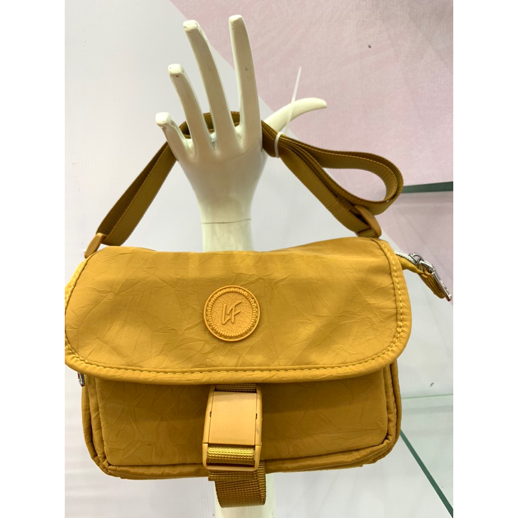 Small bag parasut Les Femmes