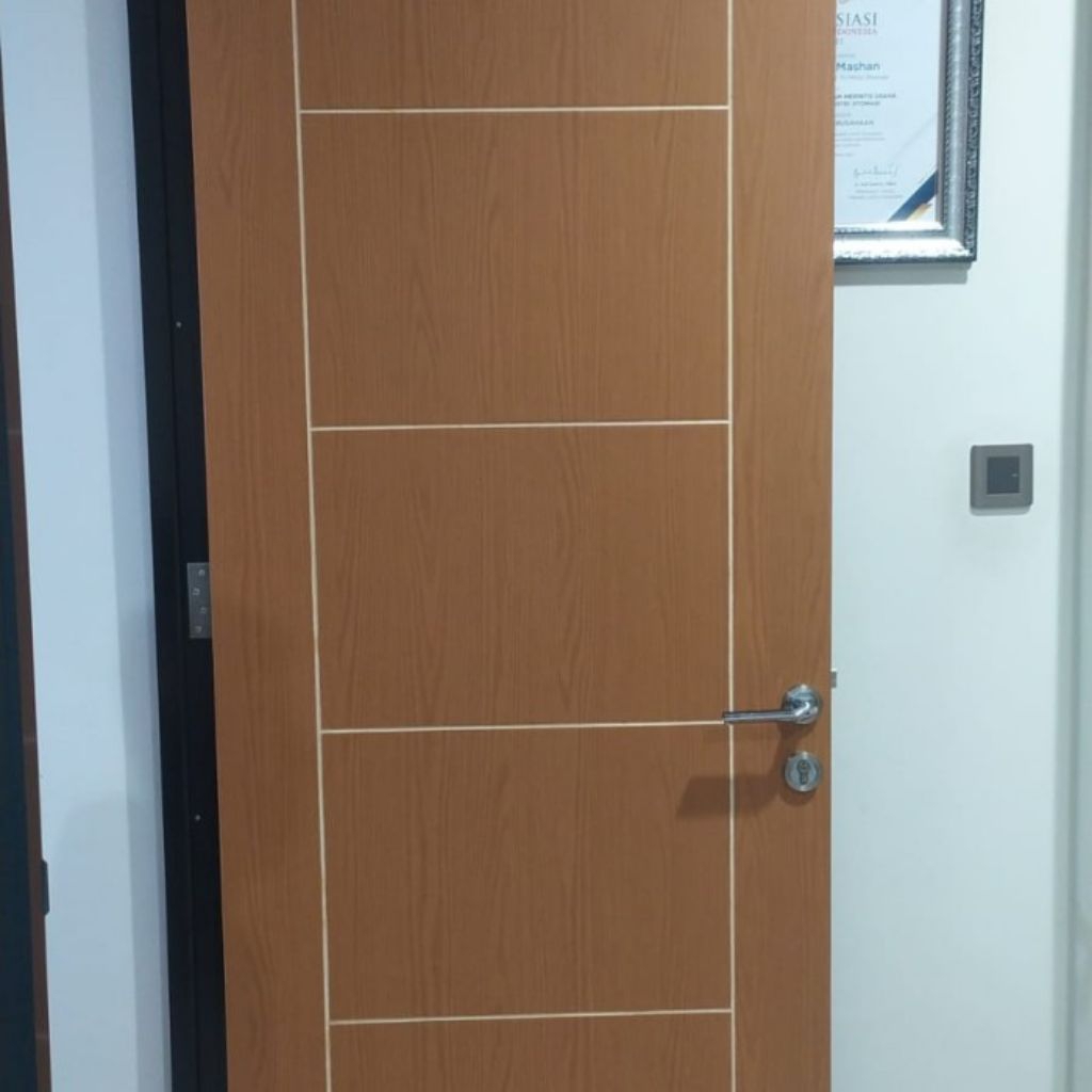 pintu hpl minimalis