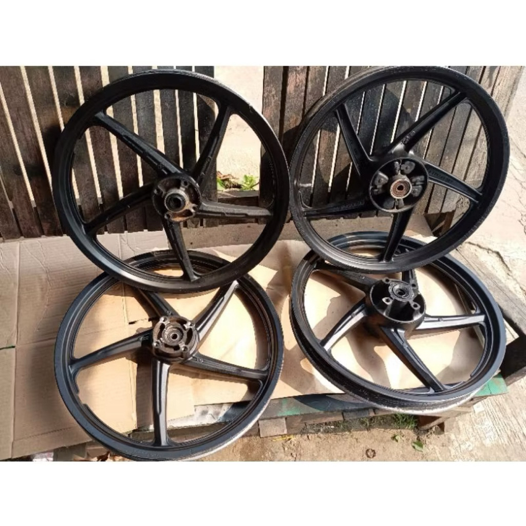 Velg pelk veleg resing roda 1 set depan belakang honda supra x 125 dobel disk DD, revo fi, blade fi 