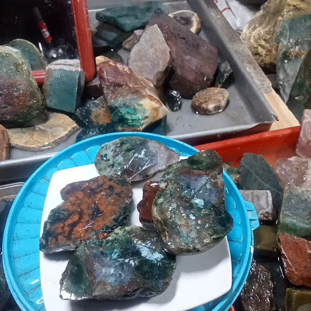 pancawarna Klawing kristal