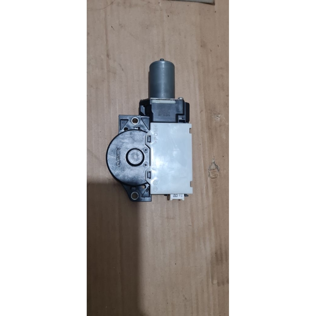 dinamo panoramic sunroof toyota zenix satuan