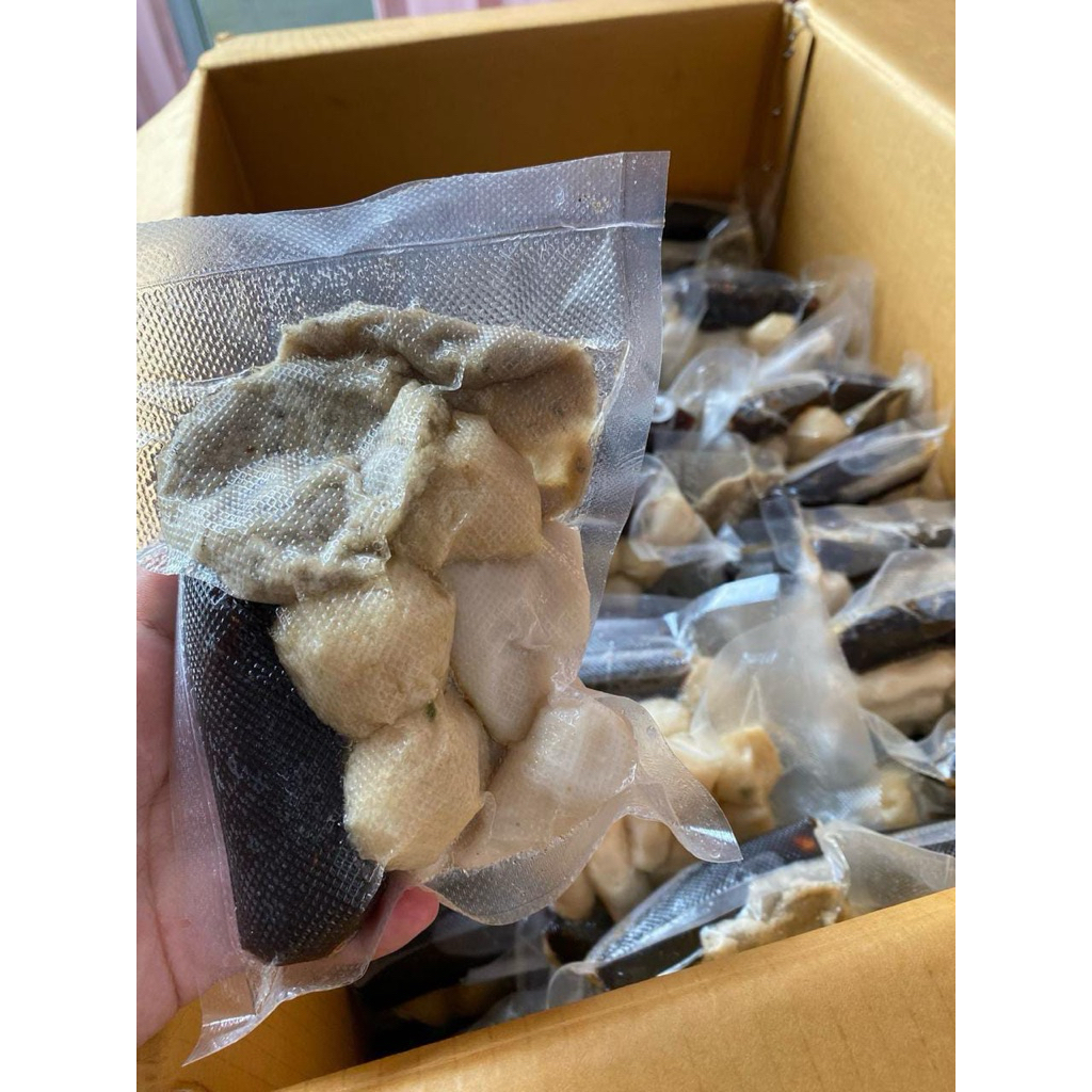 

Pempek asli palembang/pempek isi 10