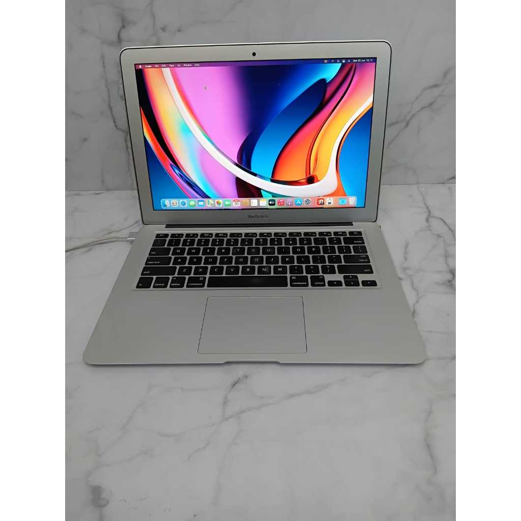 MACBOOK AIR 13inch early 2015 Ci7 2.2ghz 8gb/512gb