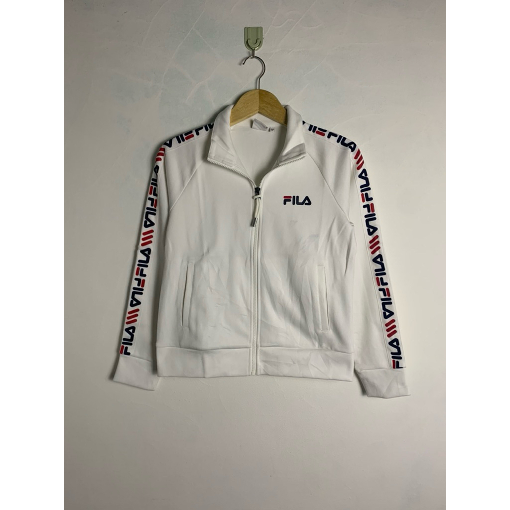 Fila tracktop tapped