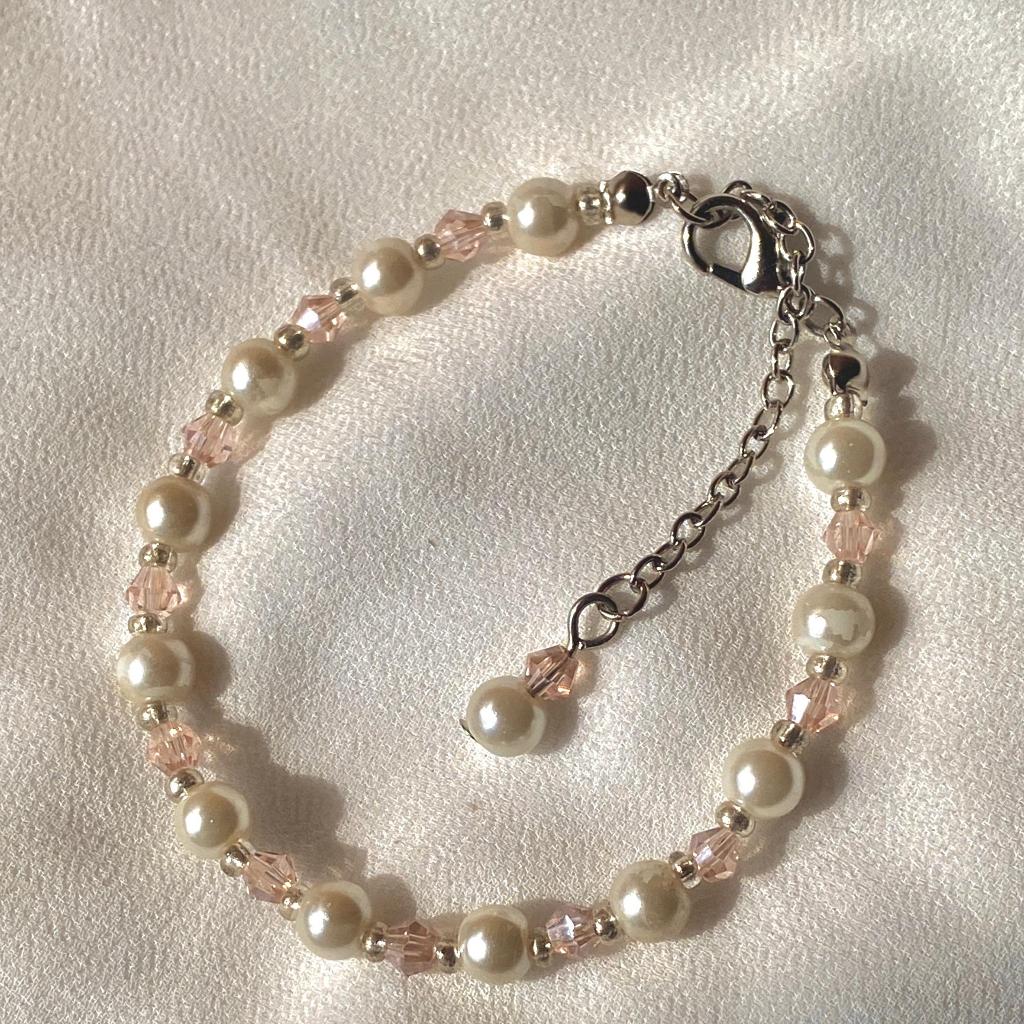 LIU by Girls Planet | ELEGANT BRACELETS PRINCESS PINKY PEARLS