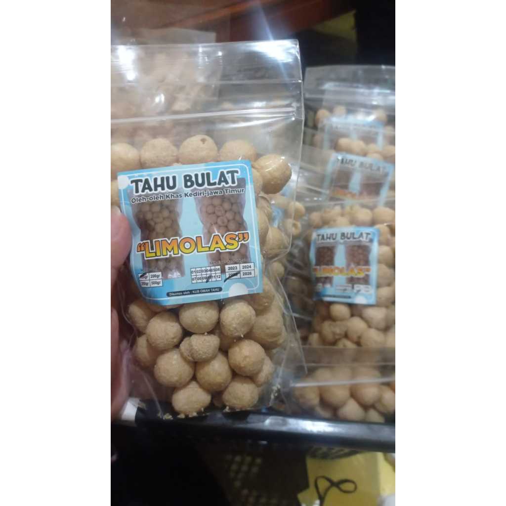 

Keripik Tahu Bulat Krispi Renyah Limolas 100gr Oleh-Oleh Khas Kediri
