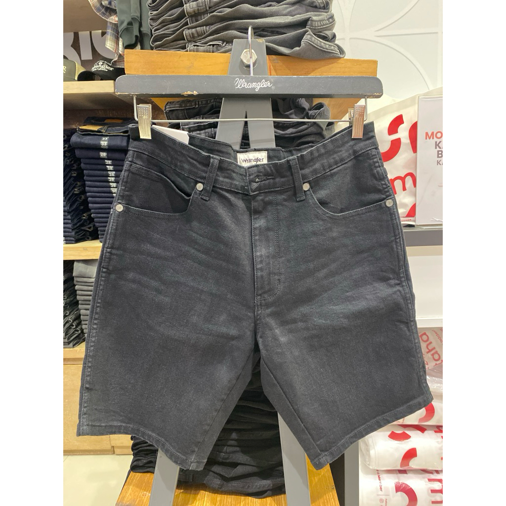 celana pendek jeans cowok wrangler