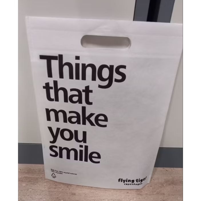 

Tote Bag Paper Bag Kantong Goodie Bag Flying Tiger ORI NEW READY