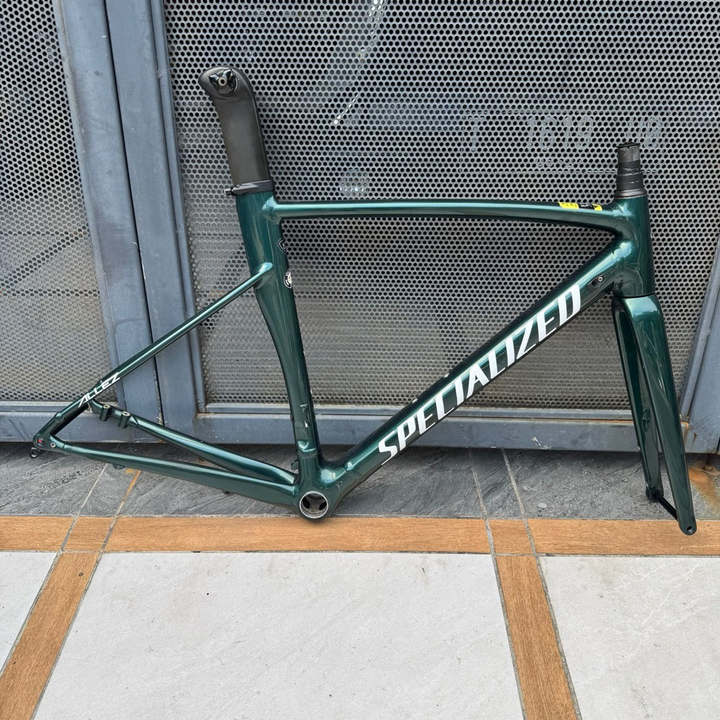 Fullbike specialized allez sprint size 54 ga 105 R7020, ws alloy