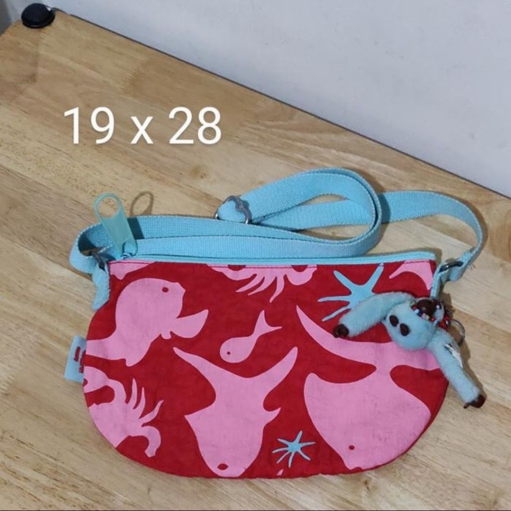 [BEKAS] Tas Selempang KIPLING ORIGINAL warna merah motif ocean