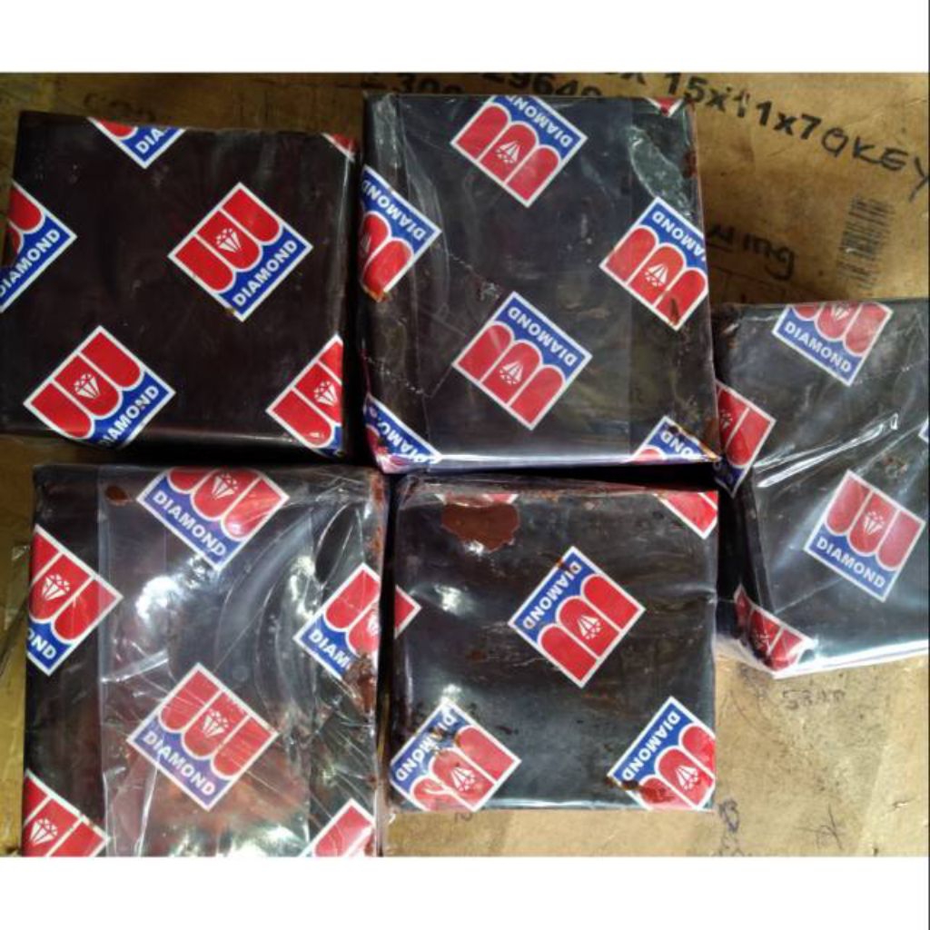 

Coklat Blok Batangan Diamond 250gr
