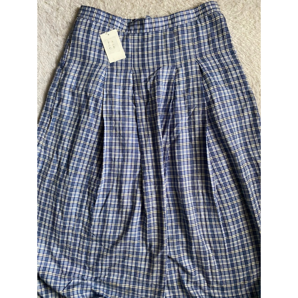 Rok panjang kotak-kotak wanita