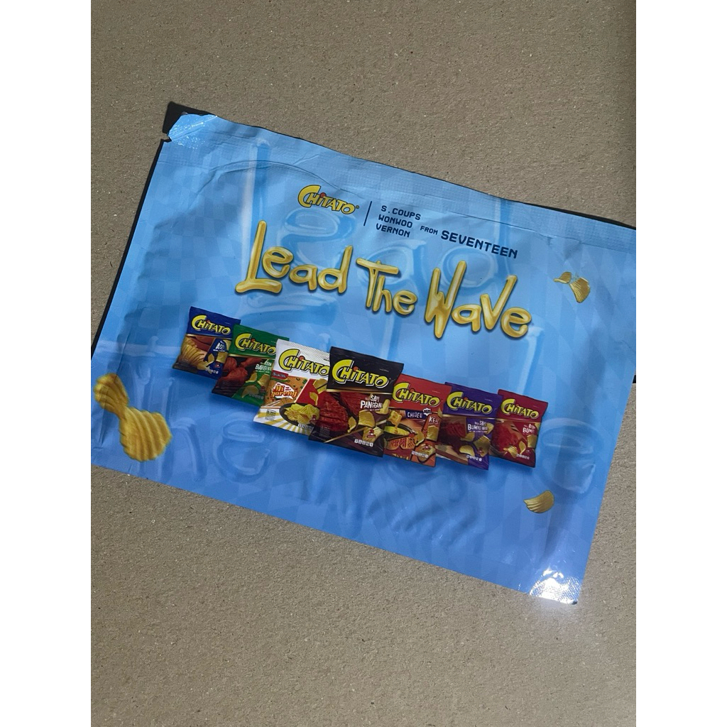 

Lenticular Chitato x Seventeen