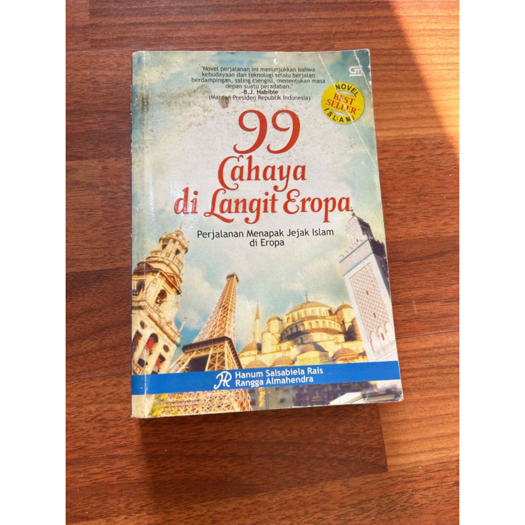 Buku bacaan - 99 Cahaya di Langit Eropa