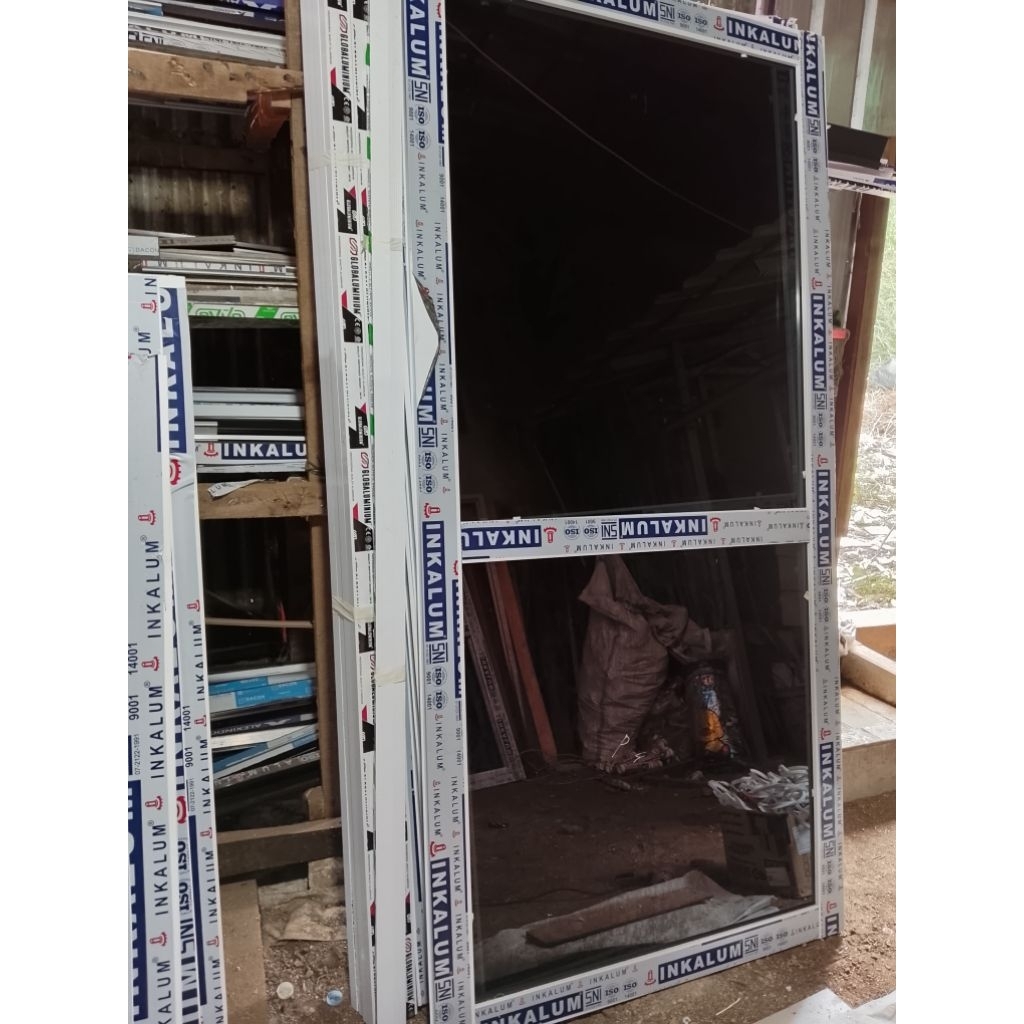 Kusen Pintu Kaca Aluminium
