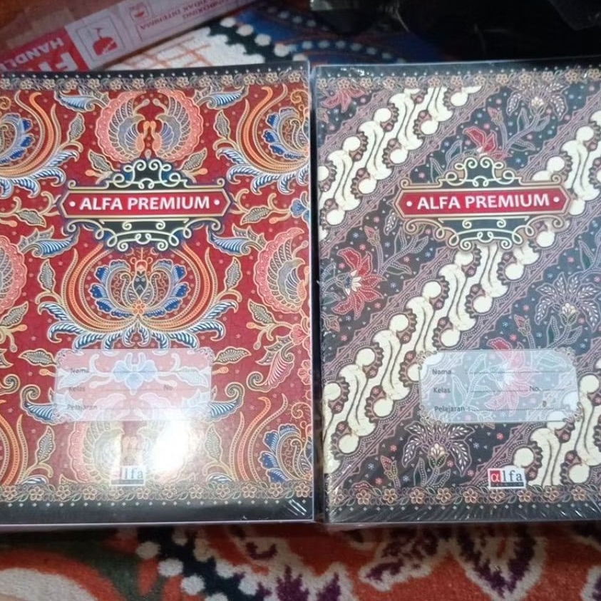 

buku tulis batik random isi 10lembar