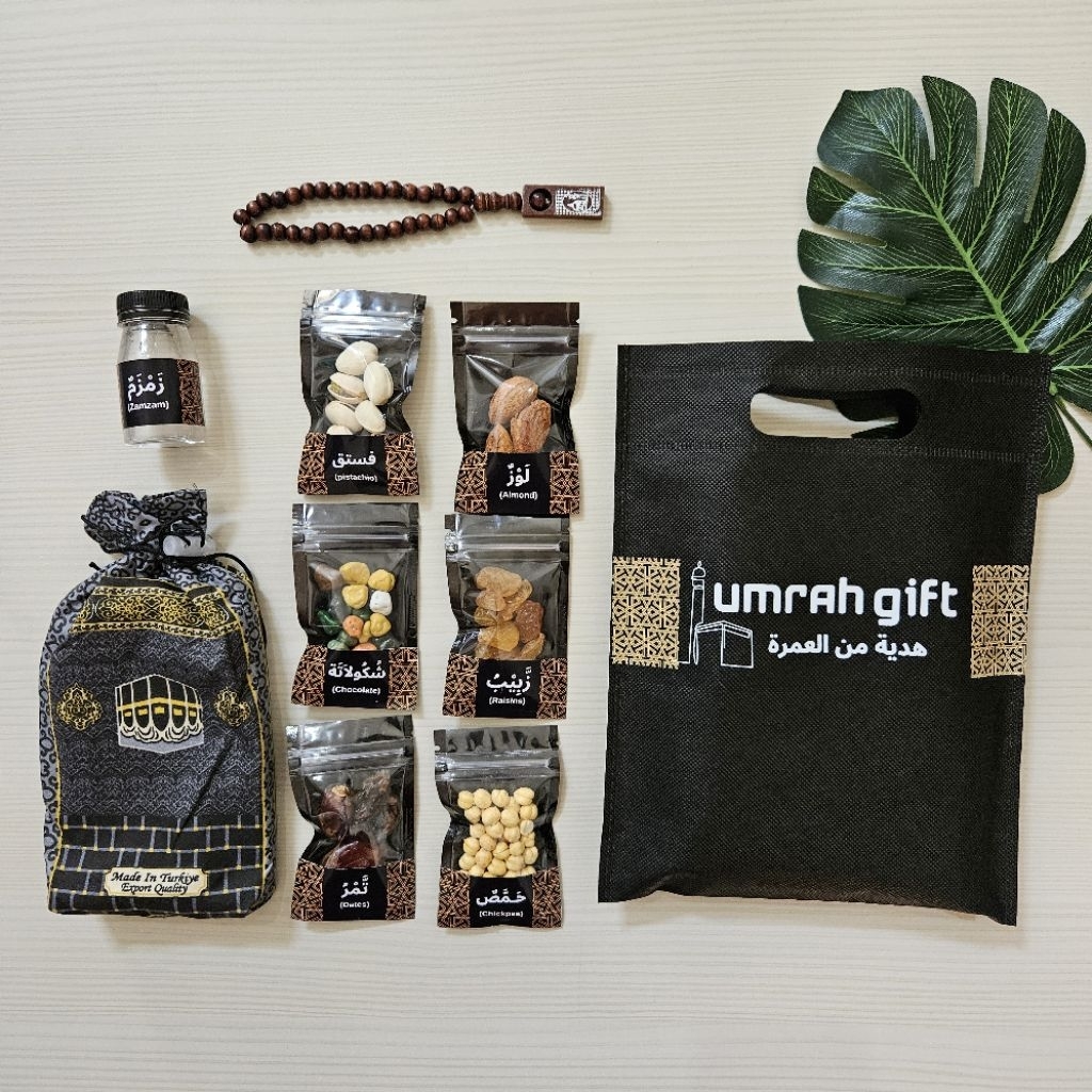 

Souvenir snack oleh oleh umroh haji kemasan tas tenteng hitam