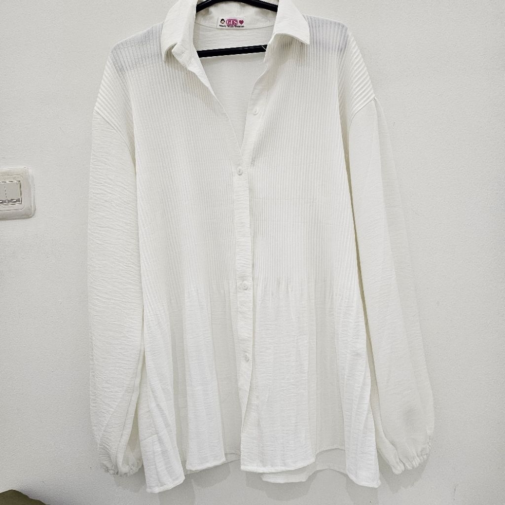 [preloved] Kemeja kancing putih crinkle plisket blous blouse