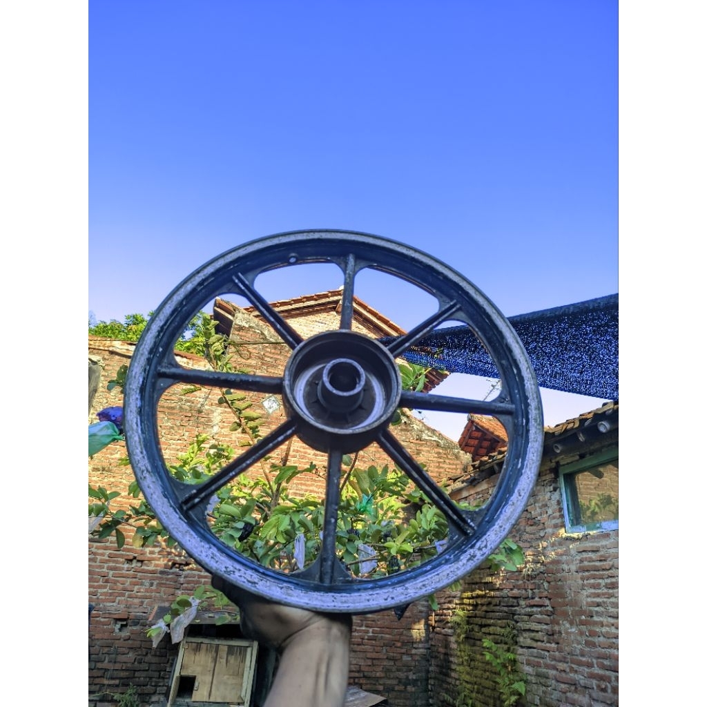 Velg Belakang palang 8 yoshi model sirip suzuki ring 17