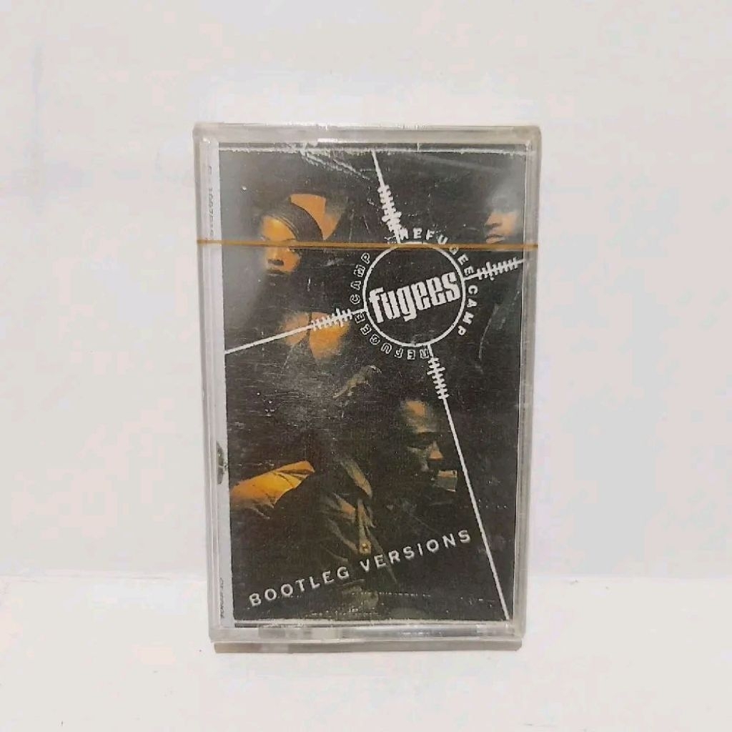Kaset Fugees - Refugee Camp Bootleg Version (Segel)