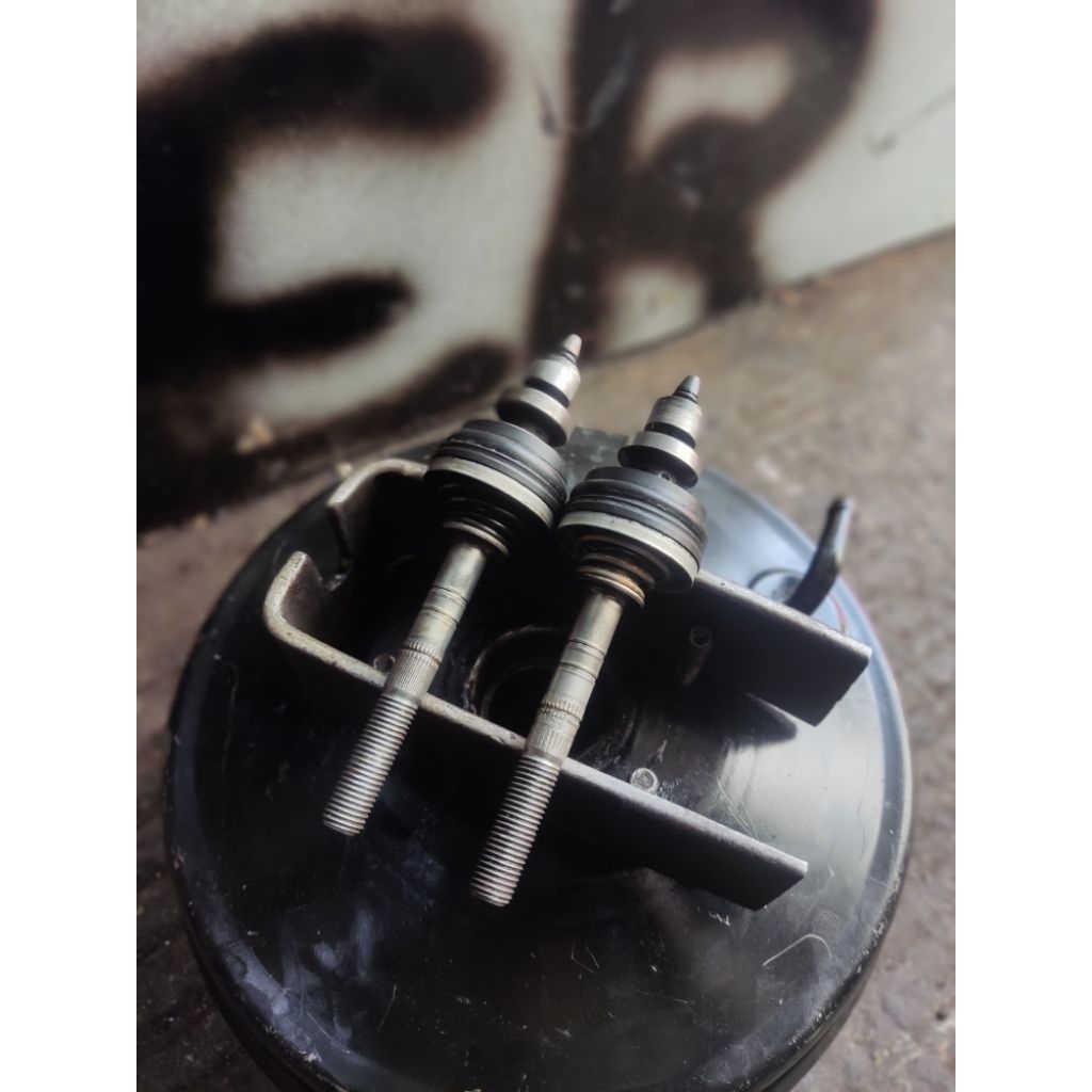 Seal Stut boster rem Toyota Dyna asli