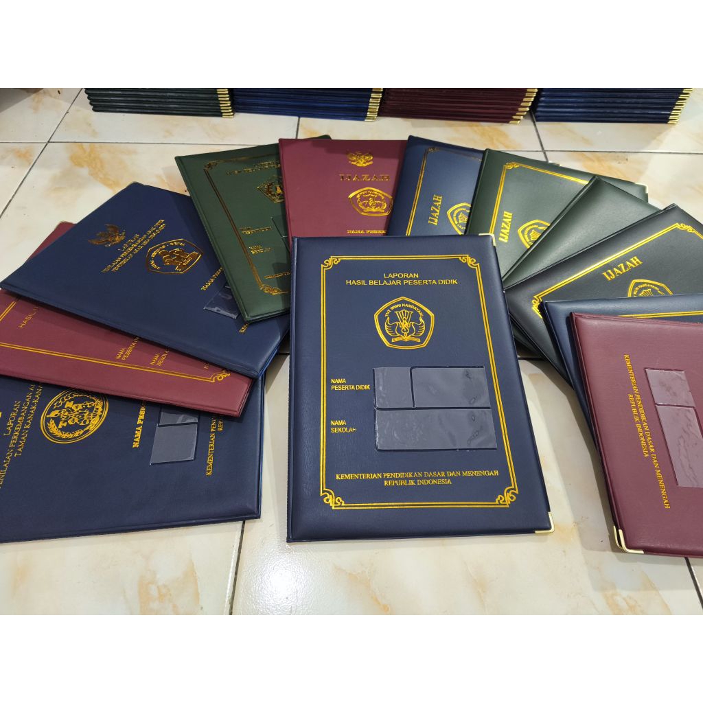 

map universal 2 jendela untuk nama siswa dan nama sekolah..